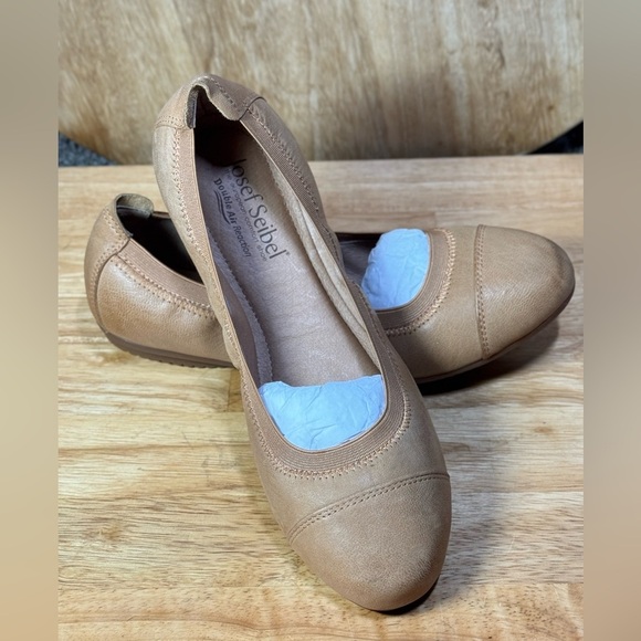 Josef Seibel Pippa 07 Tan Ballet Flats nwot - Picture 1 of 6